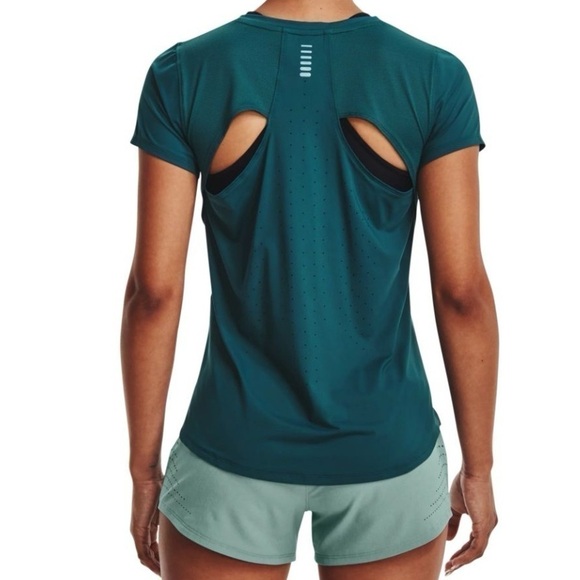 Under Armour Athletic/Athleisure ISO Chill Top, Size Small - Picture 3 of 5